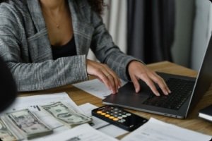 financeira EXTENSÃO UNIVERSITÁRIA